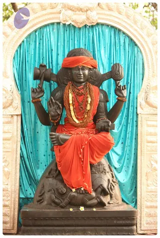 20130509_Photo_1021_Nithyananda_Swami0905132_CMP_WM