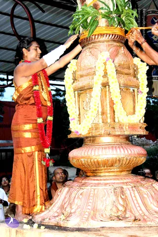 12-Temple-Brahmotsav_Photo_1036_IMG_2117_CMP_WM