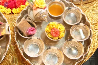04-Paduka-Puja-Crowd-Individuals_Photo_1009_IMG_4861_CMP_WM