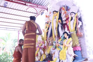 14-Navarathri-Devi-Pranapratishta-Temple-Guests-Doctors_Photo_1027_IMG_5100_CMP_WM