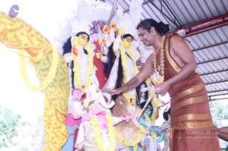 14-Navarathri-Devi-Pranapratishta-Temple-Guests-Doctors_Photo_1061_IMG_5134_CMP_WM