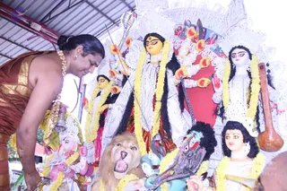 14-Navarathri-Devi-Pranapratishta-Temple-Guests-Doctors_Photo_1071_IMG_5144_CMP_WM