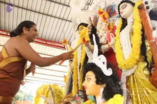 14-Navarathri-Devi-Pranapratishta-Temple-Guests-Doctors_Photo_1097_IMG_5170_CMP_WM