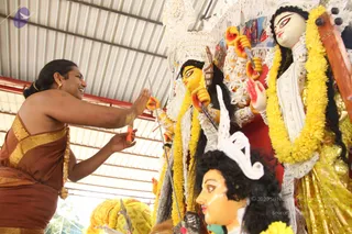 14-Navarathri-Devi-Pranapratishta-Temple-Guests-Doctors_Photo_1098_IMG_5171_CMP_WM