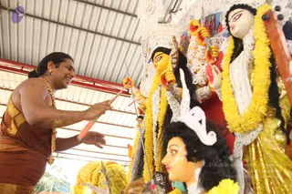 14-Navarathri-Devi-Pranapratishta-Temple-Guests-Doctors_Photo_1101_IMG_5174_CMP_WM