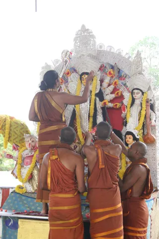 14-Navarathri-Devi-Pranapratishta-Temple-Guests-Doctors_Photo_1110_IMG_5190_CMP_WM
