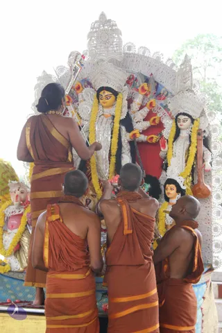 14-Navarathri-Devi-Pranapratishta-Temple-Guests-Doctors_Photo_1111_IMG_5191_CMP_WM