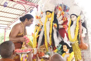 14-Navarathri-Devi-Pranapratishta-Temple-Guests-Doctors_Photo_1119_IMG_5199_CMP_WM