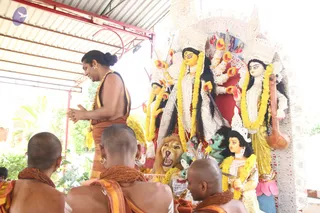 14-Navarathri-Devi-Pranapratishta-Temple-Guests-Doctors_Photo_1128_IMG_5208_CMP_WM