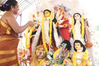14-Navarathri-Devi-Pranapratishta-Temple-Guests-Doctors_Photo_1170_IMG_5253_CMP_WM