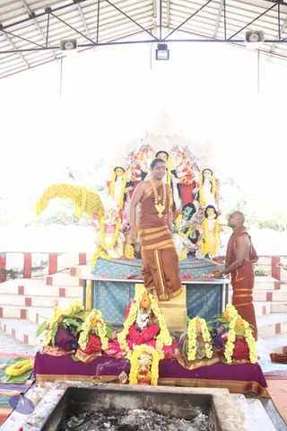 14-Navarathri-Devi-Pranapratishta-Temple-Guests-Doctors_Photo_1195_IMG_5278_CMP_WM