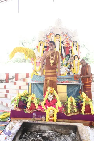 14-Navarathri-Devi-Pranapratishta-Temple-Guests-Doctors_Photo_1198_IMG_5281_CMP_WM