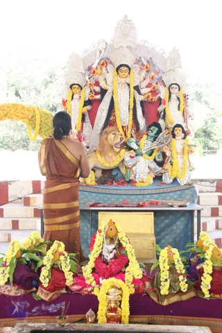 14-Navarathri-Devi-Pranapratishta-Temple-Guests-Doctors_Photo_1200_IMG_5283_CMP_WM