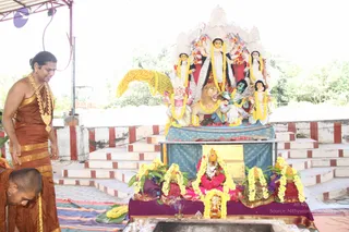 14-Navarathri-Devi-Pranapratishta-Temple-Guests-Doctors_Photo_1204_IMG_5287_CMP_WM