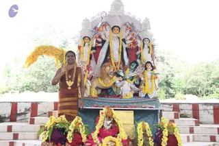 15-Navarathri-Durga-HDH-Guest-Doctors-Blessing_Photo_1021_IMG_5379_CMP_WM