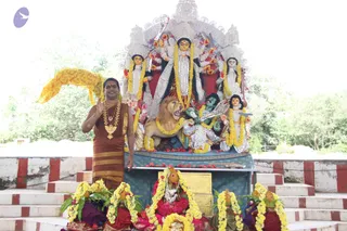 15-Navarathri-Durga-HDH-Guest-Doctors-Blessing_Photo_1023_IMG_5381_CMP_WM