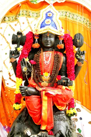 2-Temple_Photo_1006_IMG_5938_CMP_WM