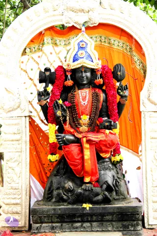 2-Temple_Photo_1007_IMG_5940_CMP_WM