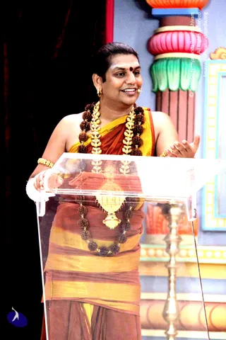 3-Nithya-Satsang_Photo_1010_IMG_0646_CMP_WM
