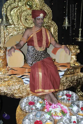 2-Pada-Puja-and-Kalpataru-Darshan_Photo_1020_IMG_9760_CMP_WM