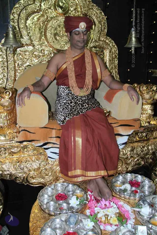 2-Pada-Puja-and-Kalpataru-Darshan_Photo_1021_IMG_9761_CMP_WM