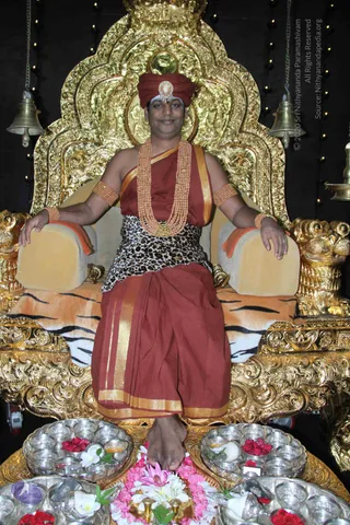 2-Pada-Puja-and-Kalpataru-Darshan_Photo_1022_IMG_9762_CMP_WM
