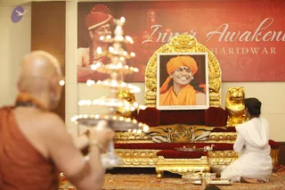 2014-01jan-17th-nithyananda-diary-haridwar-ia_MG_6560-20140117-112325-arati-to-achalamoorti_CMP_WM