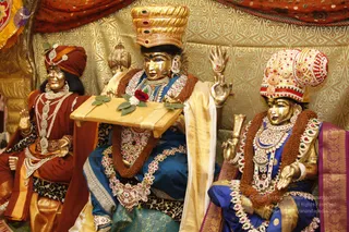 2014-01jan-17th-nithyananda-diary-haridwar-ia_MG_6570-20140117-112339-leela-alankaram_CMP_WM