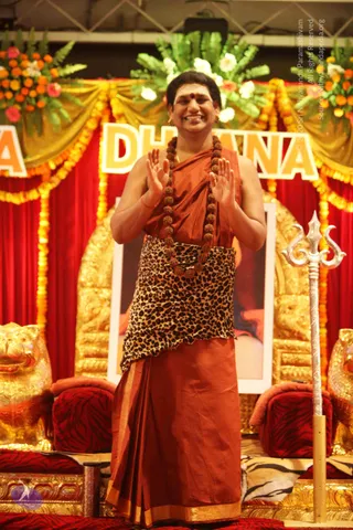 2-Nithya-Dhyana-Yoga_Photo_1000_IMG_1871_CMP_WM