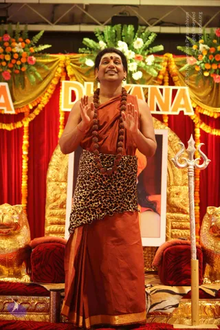 2-Nithya-Dhyana-Yoga_Photo_1001_IMG_1872_CMP_WM