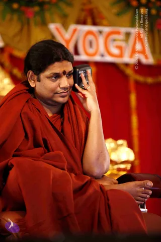 2-Nithya-Dhyana-Yoga_Photo_1007__MG_2000_CMP_WM