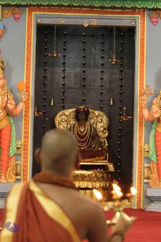 01-MORNING-SATSANG_Photo_1001_IMG_0534_CMP_WM