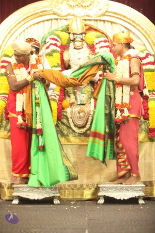 01-MEENAKSHI-TIRUKALYANAM_Photo_1046_IMG_5330_CMP_WM