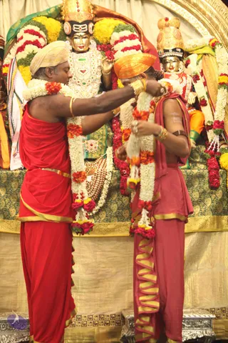 01-MEENAKSHI-TIRUKALYANAM_Photo_1050_IMG_5353_CMP_WM