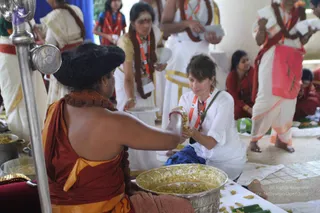 02-Maheshwara-Puja_Photo_1029_IMG_5877_CMP_WM