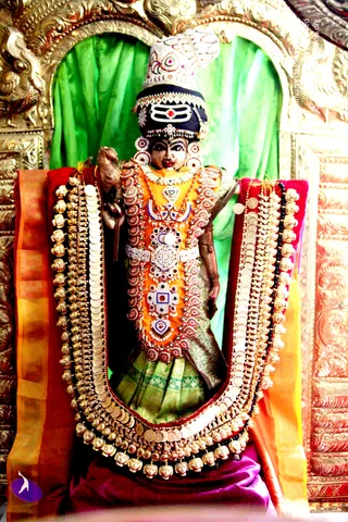 04-Galleria-And-Deities_Photo_1002_IMG_2300_CMP_WM
