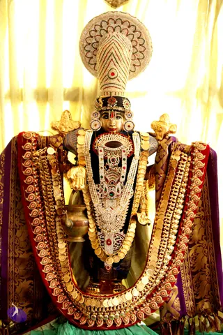 04-Galleria-And-Deities_Photo_1007_IMG_2348_CMP_WM