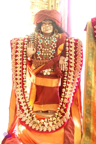 04-Galleria-And-Deities_Photo_1012_IMG_2353_CMP_WM