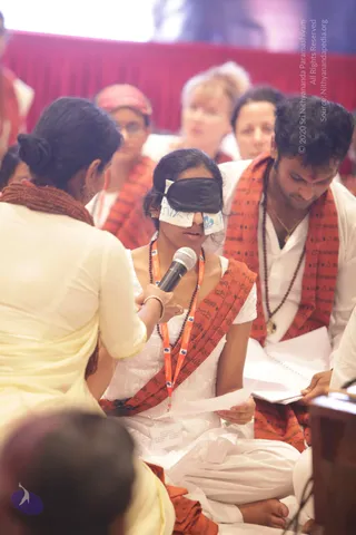 1-Atma-Linga-Initiation_Photo_1000_IMG_5139_CMP_WM