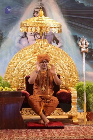 3-Morning-Satsang_Photo_1006_IMG_4958_CMP_WM
