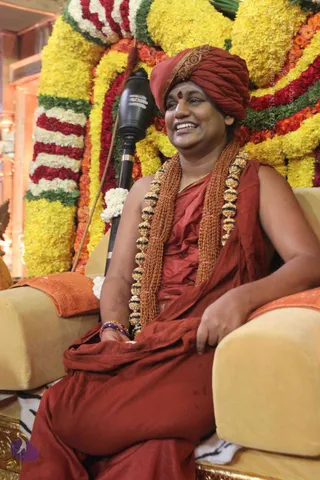 1-Pada-Puja-Satsang_Photo_1013_IMG_3385_CMP_WM