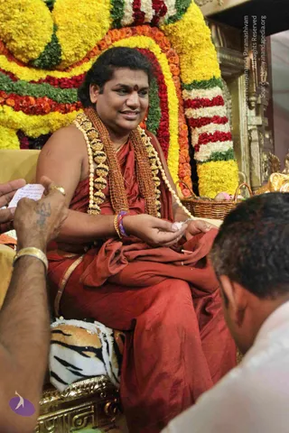 1-Pada-Puja-Satsang_Photo_1023_IMG_4091_CMP_WM