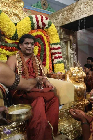 1-Pada-Puja-Satsang_Photo_1024_IMG_4095_CMP_WM