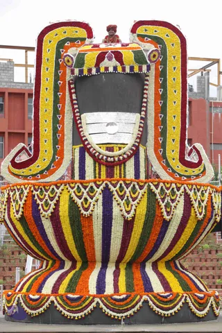 2-Vaidya-Sarovar_Photo_1000_IMG_4353_CMP_WM