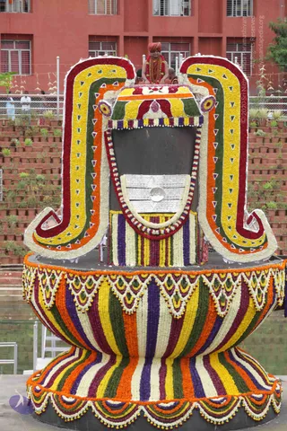 2-Vaidya-Sarovar_Photo_1004_IMG_4366_CMP_WM
