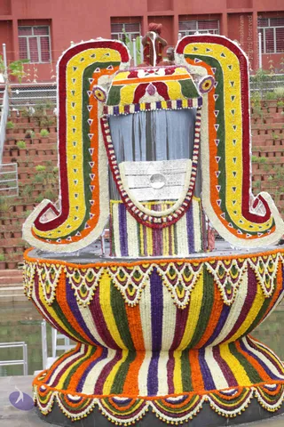 2-Vaidya-Sarovar_Photo_1009_IMG_4387_CMP_WM