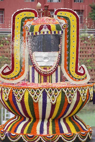 2-Vaidya-Sarovar_Photo_1035_IMG_4485_CMP_WM