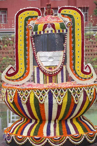 2-Vaidya-Sarovar_Photo_1039_IMG_4489_CMP_WM