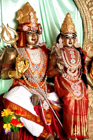 3-Deities_Photo_1010_IMG_1031_CMP_WM