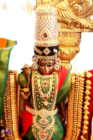 3-Deities_Photo_1021_IMG_1057_CMP_WM